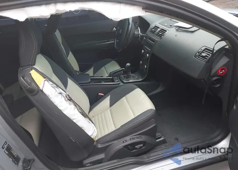 2011 Volvo C30 T5/T5 R-Design from USA, damaged, VIN YV1672MK2B2228001